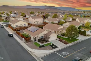 1708 Little Oak Ct, Fernley, NV 89408 - Photo 2
