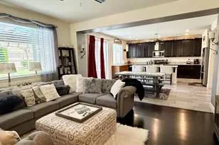 9766 Pachuca Dr, Reno, NV 89521 - Photo 8