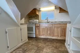 621 1/2 6th St, Sparks, NV 89431 - Photo 4