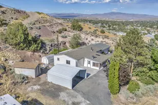 435 Cloutier Ln, Sun Valley, NV 89433 - Photo 16