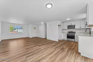 3914 Buckingham Square, Reno, NV 89503 - Photo 8