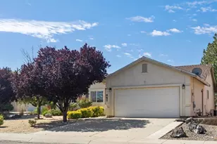 967 Julia Ln, Fernley, NV 89408 - Photo 2