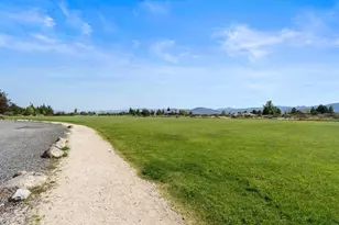 3258 Forest View Ln, Reno, NV 89511 - Photo 68