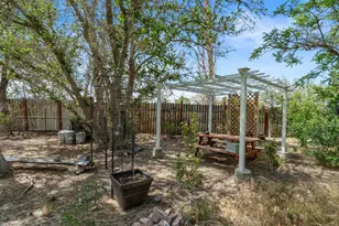 8749 Elm St, Silver Springs, NV 89429 - Photo 8