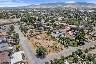 2090 Fife Drive, Reno, NV 89512 - Photo 12