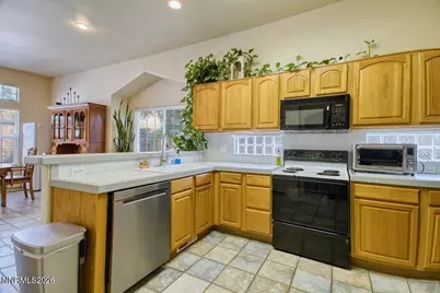 2560 Carriage Crest Drive, Carson City, NV 89706 - Photo 8