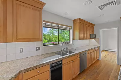 4980 Lakeridge Drive, Reno, NV 89509 - Photo 12