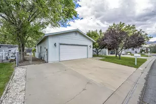 191 Ave De La D'emerald, Sparks, NV 89434 - Photo 2