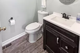 7160 Lindsey Ln, Sparks, NV 89436 - Photo 12