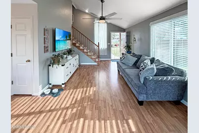 7160 Lindsey Lane, Sparks, NV 89436 - Photo 4
