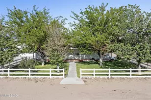6035 Boyer Ln, Stagecoach, NV 89429 - Photo 4