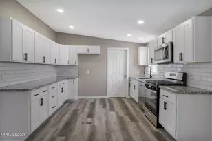 4987 Newport Ct, Reno, NV 89506 - Photo 6
