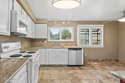 12490 Clearwater Drive, Reno, NV 89511 - Photo 8