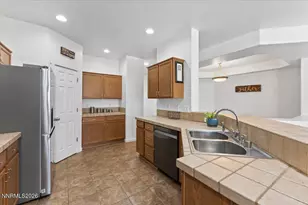 7695 Creek Canyon Dr, Reno, NV 89506 - Photo 8