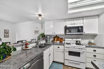 1735 Catham Lane, Sparks, NV 89434 - Photo 8