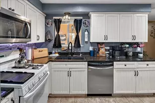 409 Sierra St, Fernley, NV 89408 - Photo 8