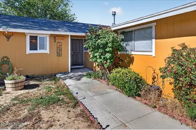 409 Sierra Street, Fernley, NV 89408 - Photo 4