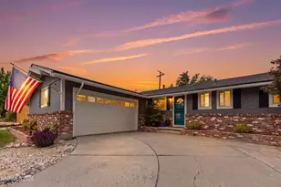 1445 Majestic Dr, Reno, NV 89503 - Photo 2