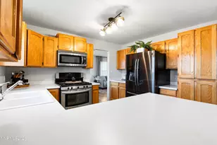 1991 Midas Dr, Winnemucca, NV 89445 - Photo 14