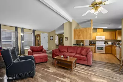 7651 Diamond Pointe Way, Reno, NV 89506 - Photo 4