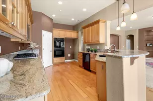 7607 Desert Vista Dr, Sparks, NV 89436 - Photo 12