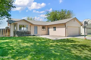 401 Kathy Ave, Yerington, NV 89447 - Photo 4