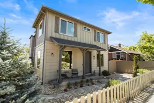 707 Roberts St, Reno, NV 89502 - Photo 2