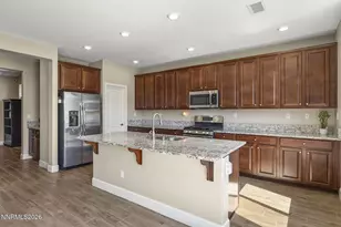 10210 Rollins Dr, Reno, NV 89521 - Photo 22