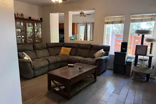 1015 Desert Peach Ct, Sparks, NV 89436 - Photo 4