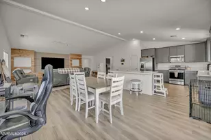 519 Fox Br Dr, Sparks, NV 89441 - Photo 2