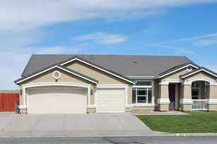 17840 Cedar Mountain Dr, Reno, NV 89508 - Photo 2