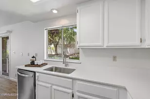 7541 Lighthouse Ln, Reno, NV 89511 - Photo 14
