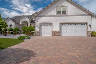 1677 Chiquita Cir, Minden, NV 89423 - Photo 2