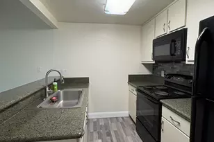 2105 G St, Sparks, NV 89431 - Photo 4