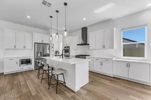 3270 Amaretto Wy, Sparks, NV 89441 - Photo 12