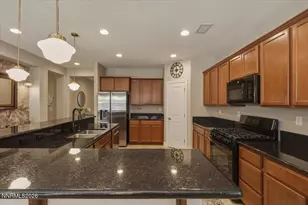 6683 Voyage Dr, Sparks, NV 89436 - Photo 10