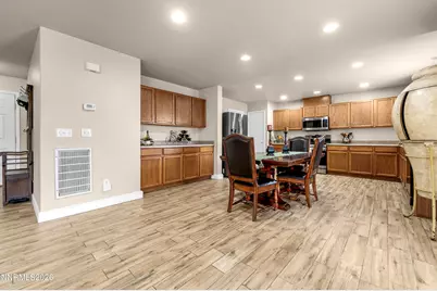 7991 Mariner Cove Drive, Reno, NV 89506 - Photo 6