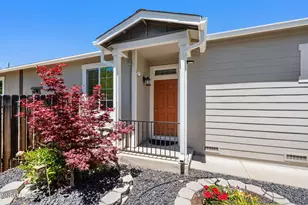 5960 Sapphire Ridge Ct, Reno, NV 89523 - Photo 4
