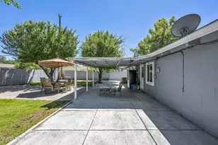 1106 Prospect Ave, Sparks, NV 89431 - Photo 36