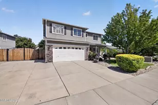 11942 Kernite St, Reno, NV 89506 - Photo 2