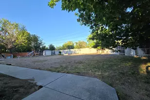 3900 Puffin St, Reno, NV 89508 - Photo 24