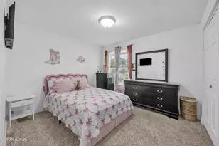 7415 Offenhauser Dr, Reno, NV 89511 - Photo 12