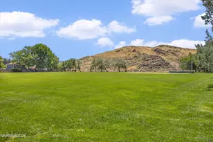 7415 Offenhauser Dr, Reno, NV 89511 - Photo 34