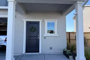 7485 Capstone Dr, Reno, NV 89506 - Photo 2