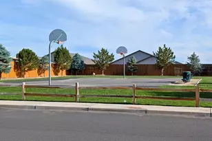 180 Walnut Dr, Fernley, NV 89408 - Photo 30