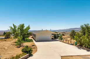 10400 Adobe Dr, Reno, NV 89508 - Photo 14