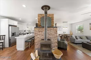10400 Adobe Dr, Reno, NV 89508 - Photo 8