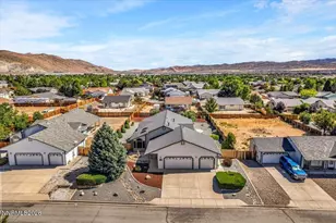 1477 Kinglet Dr, Sparks, NV 89441 - Photo 6