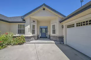 2042 Amberwood Dr, Carson City, NV 89703 - Photo 2