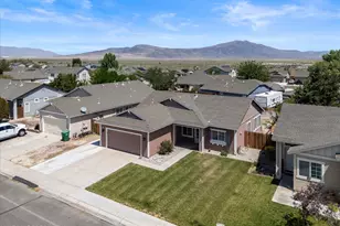 280 Fallen Leaf Ln, Fernley, NV 89408 - Photo 32
